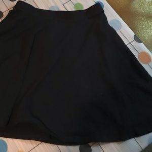 Forever 21 small black skater skirtskirt